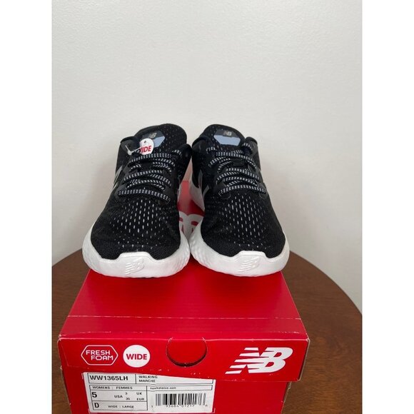 New Balance Fresh Foam Walking Sneaker in Black Size 5 Wide